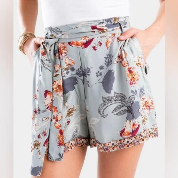 Floral Bohemian Shorts - Picture 1 of 8